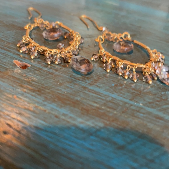 Stella & Dot gold plated Laborite chandelier earring - Picture 3 of 5